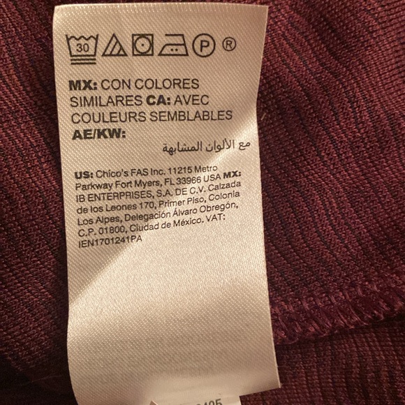 Chico’s Women Textured Ruched Sleeve Top Size 0 Maroon 3/4 Sleeves Blouse Office - Picture 10 of 11